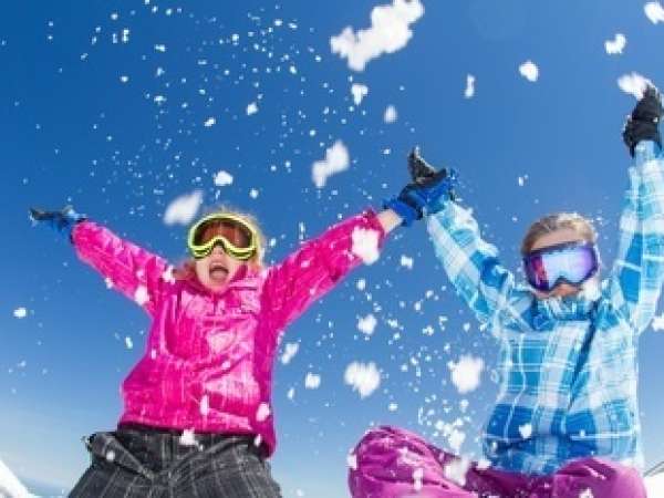 National Park Villages, blog post, What do I need to know before going to the snow?, Never seen snow before - Kids in the snow